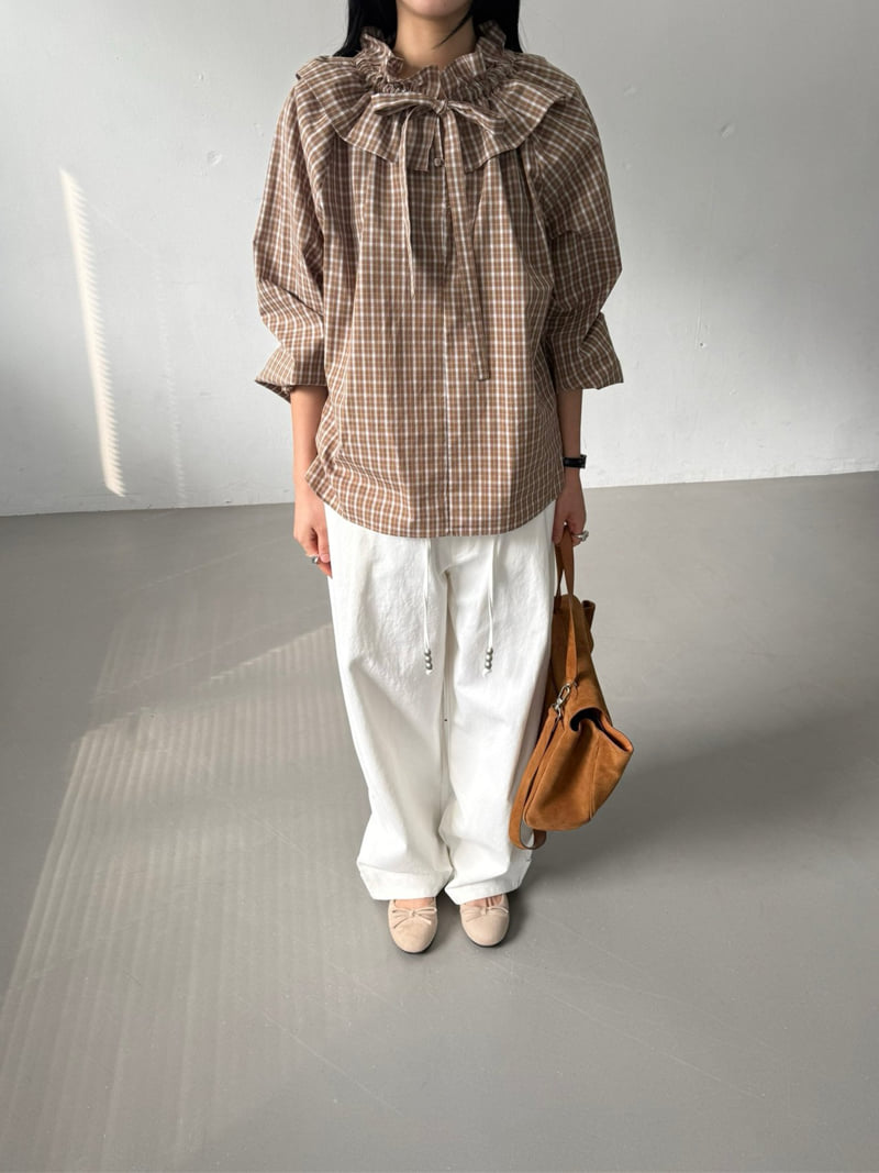 Jade Market - Korean Women Fashion - #momslook - Curve Detail Pants - 5