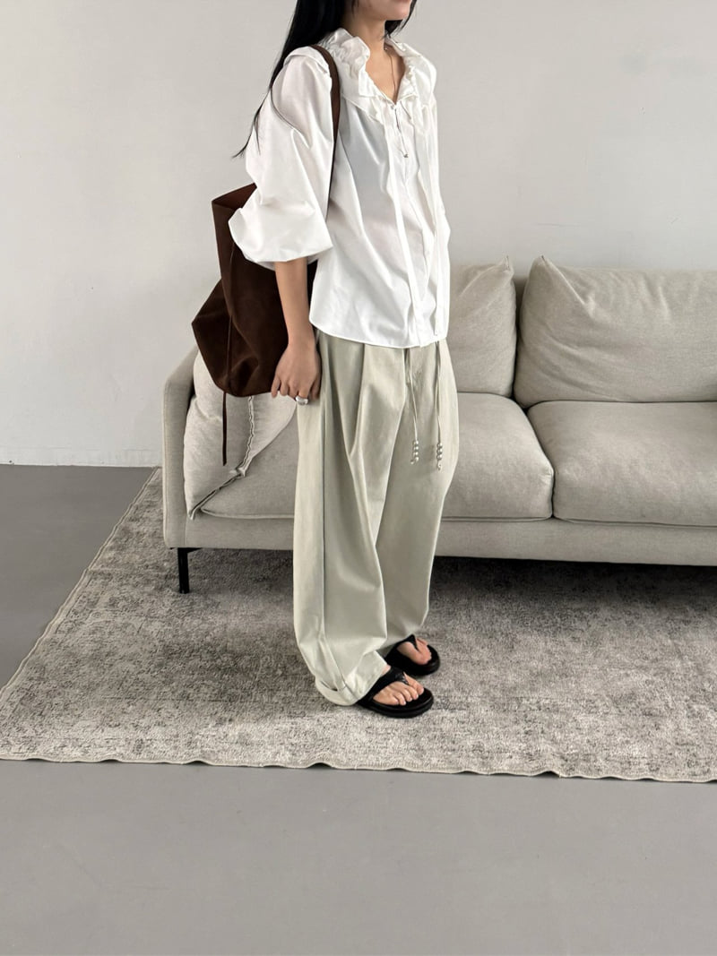 Jade Market - Korean Women Fashion - #momslook - Curve Detail Pants - 9