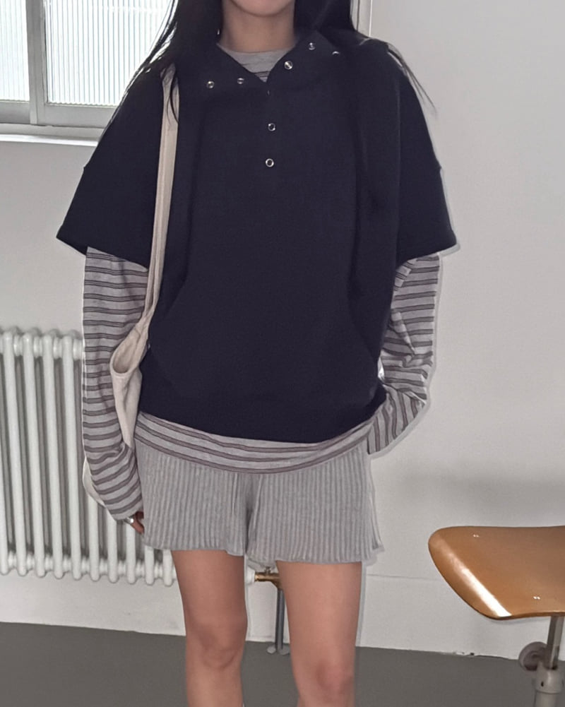 Jade Market - Korean Women Fashion - #womensfashion - Snap Short-Sleeve Hoodie - 4