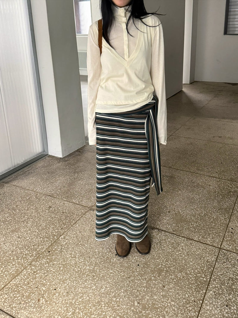 Jade Market - Korean Women Fashion - #thatsdarling - Multi-Stripe Sleeveless Top - 2