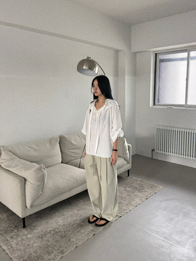 Jade Market - Korean Women Fashion - #womensfashion - Curve Detail Pants - 8