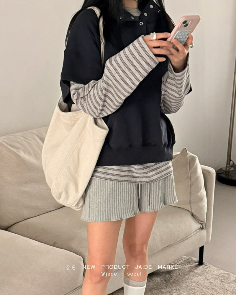 Jade Market - Korean Women Fashion - #womensfashion - Snap Short-Sleeve Hoodie - 3