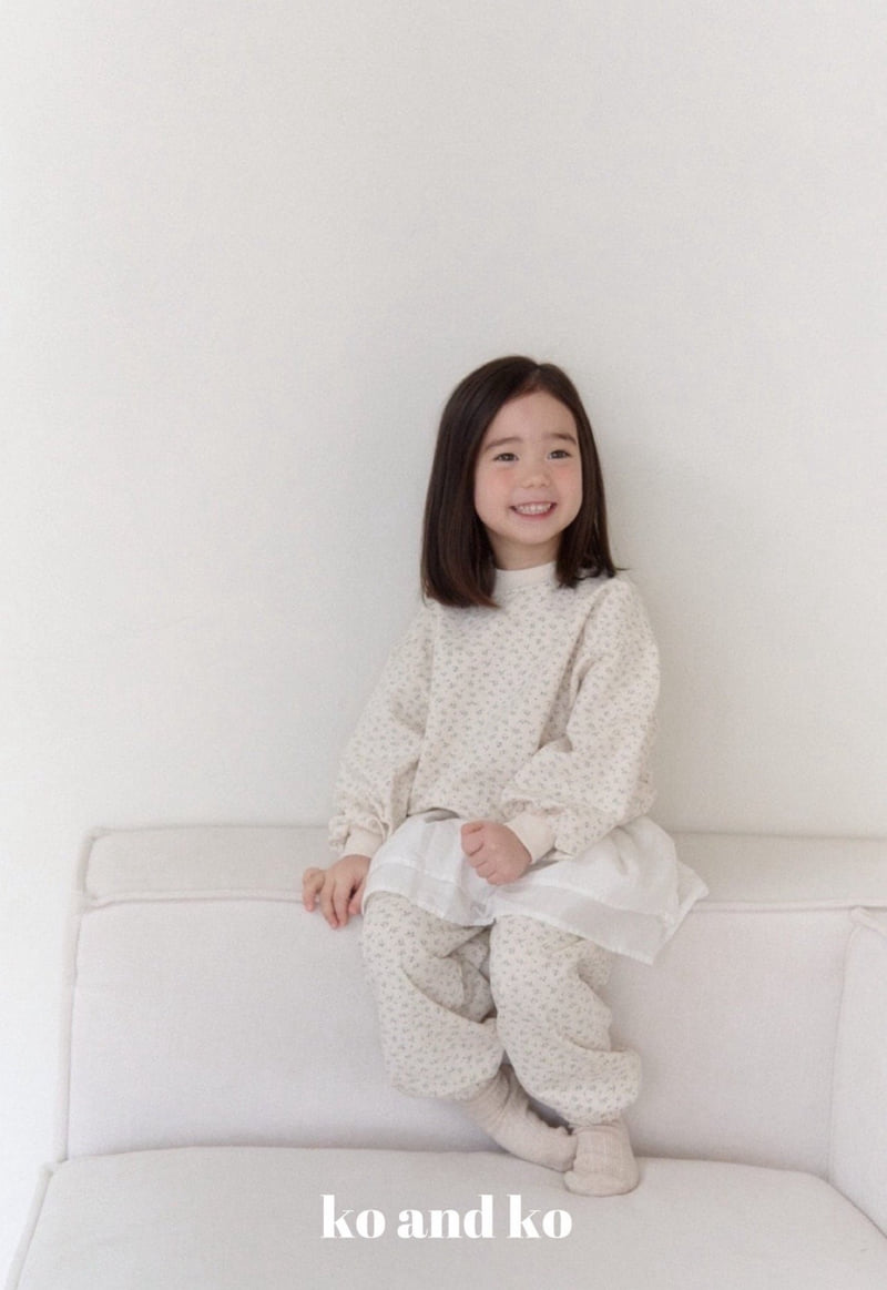 Ko And Ko - Korean Baby Fashion - #babyoninstagram - Frill Jogger Pants Set (Cream Flower) - 10