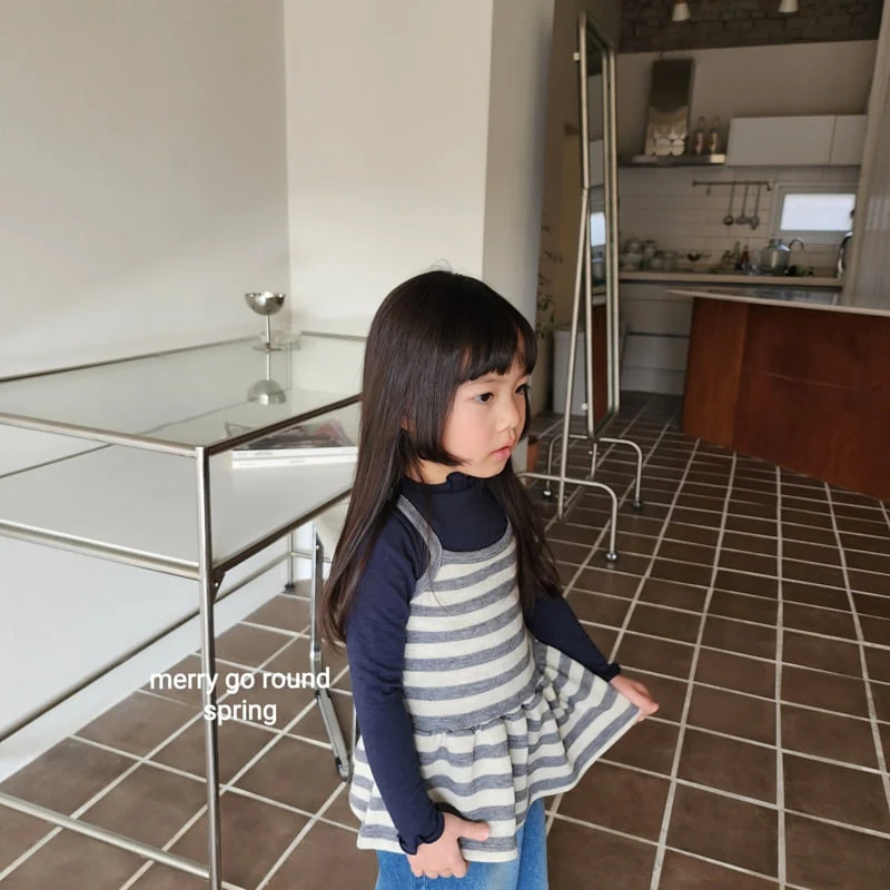 Merry Go Round - Korean Children Fashion - #magicofchildhood - Stripe Shirring Sleeveless Top - 2