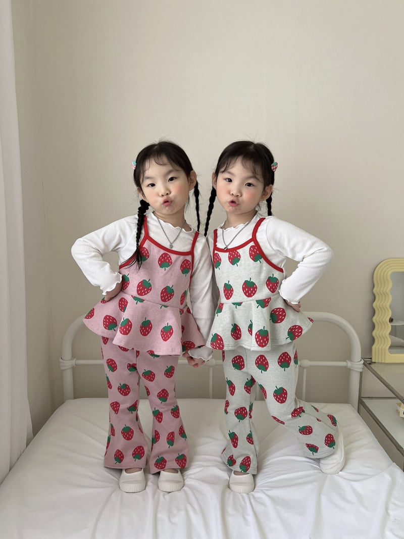 Moran - Korean Children Fashion - #childofig - Strawberry Bustier Set