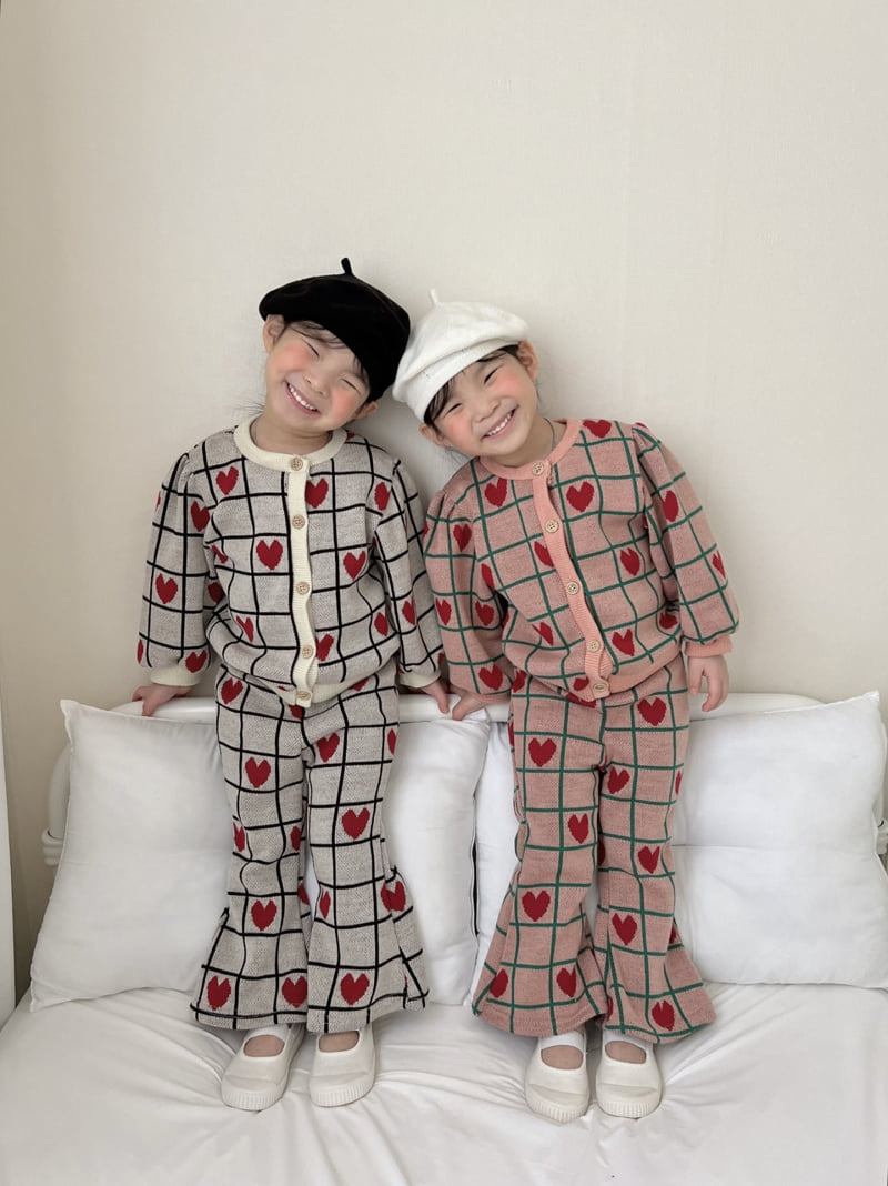 Moran - Korean Children Fashion - #kidsshorts - Square Heart Bootcut Set - 7