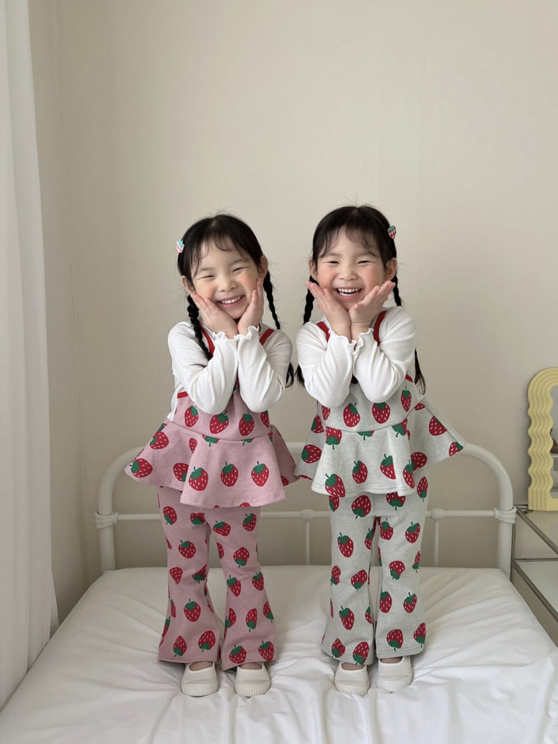 Moran - Korean Children Fashion - #kidsshorts - Strawberry Bustier Set - 6