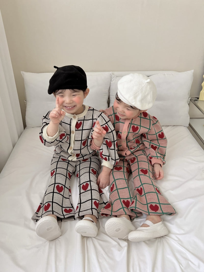 Moran - Korean Children Fashion - #kidzfashiontrend - Square Heart Bootcut Set - 9