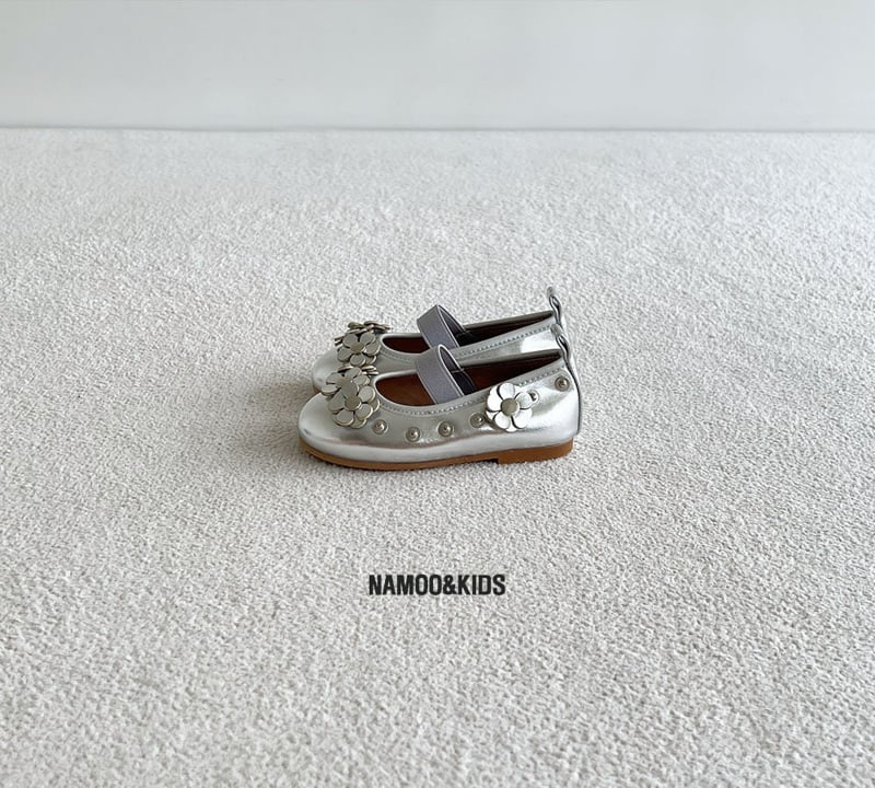 Namoo & Kids - Korean Children Fashion - #prettylittlegirls - Duri Flower Mary Jane Shoes (Detachable Deco) - 5