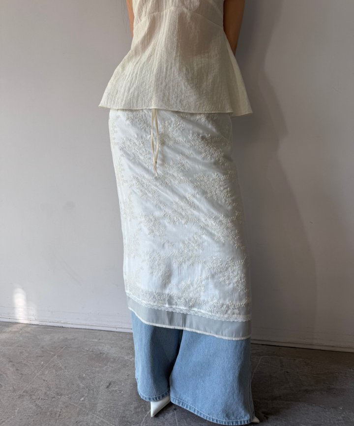 Neroli36 - Korean Women Fashion - #momslook - H Sheer Lace Skirt - 8