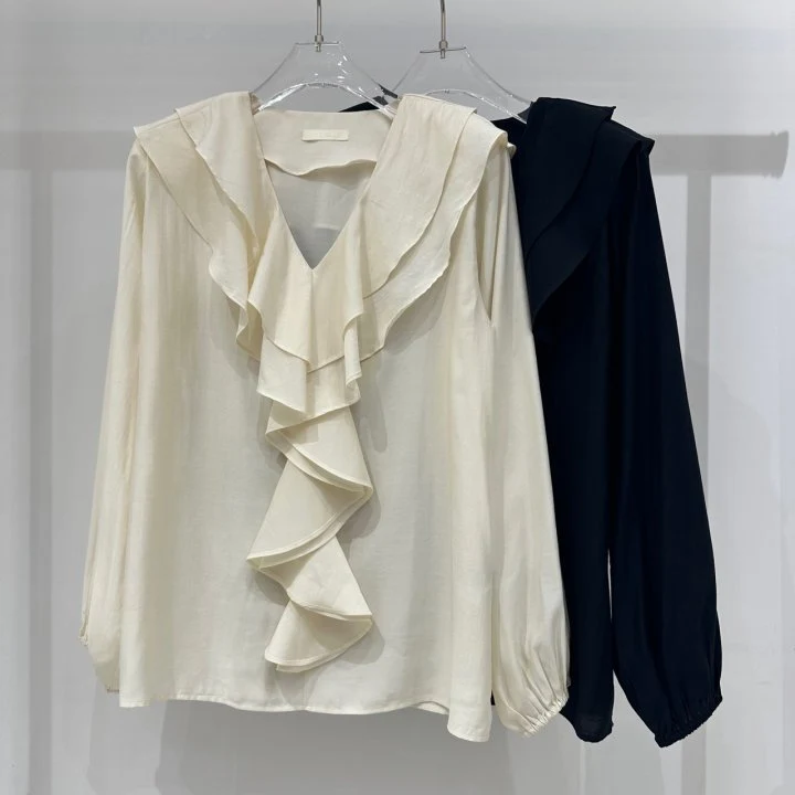 Neroli36 - Korean Women Fashion - #momslook - Frill V-Neck Blouse - 9