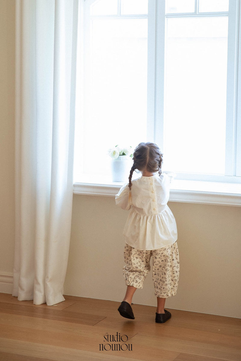 Nounou - Korean Children Fashion - #designkidswear - Round Flower Pants - 8