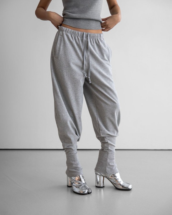 Paper Moon - Korean Women Fashion - #momslook - Curved Balloon Leg Jersey Pants - 5