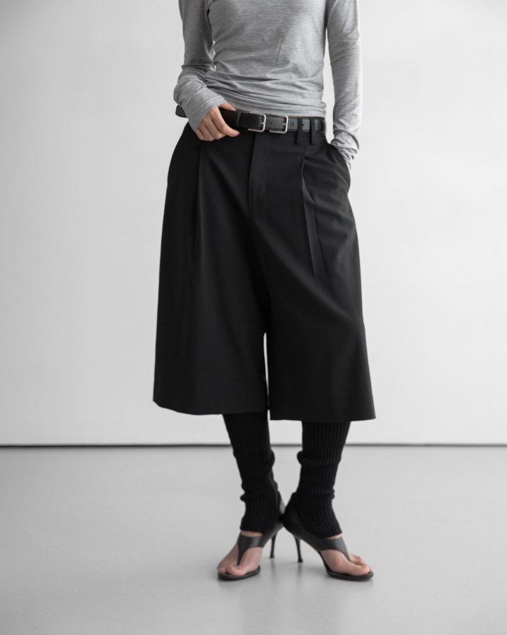 Paper Moon - Korean Women Fashion - #momslook - Classic Wide Fit Bermuda Trousers - 5
