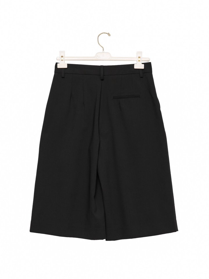 Paper Moon - Korean Women Fashion - #womensfashion - Classic Wide Fit Bermuda Trousers - 8