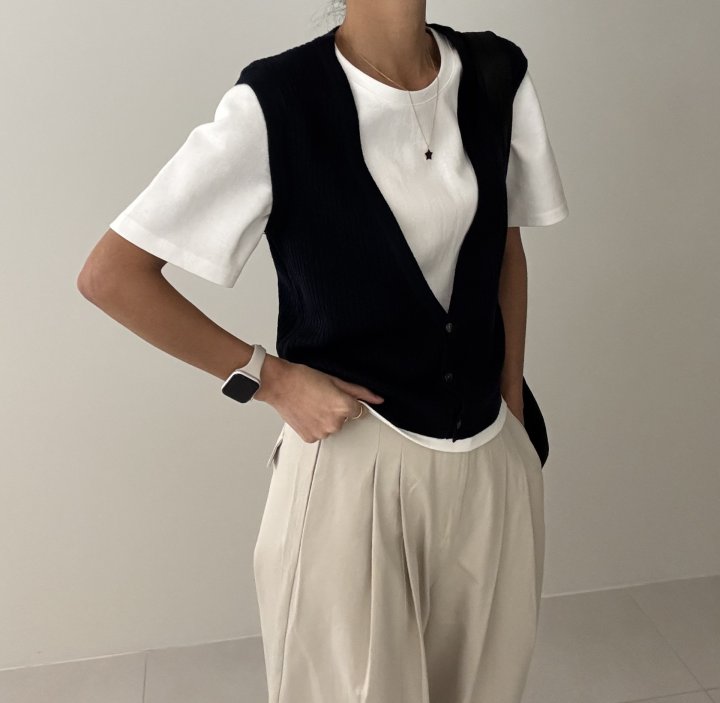 Ripple - Korean Women Fashion - #momslook - Two-In-One Knit Vest - 8