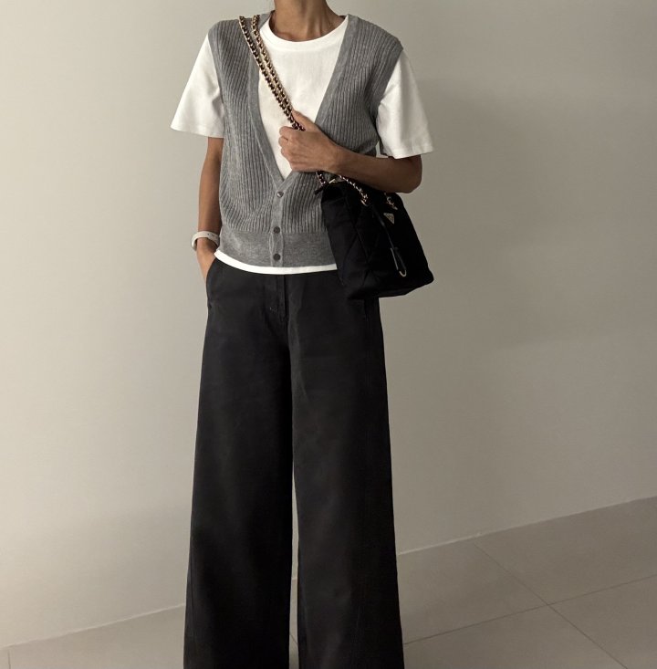 Ripple - Korean Women Fashion - #womensfashion - Two-In-One Knit Vest - 2