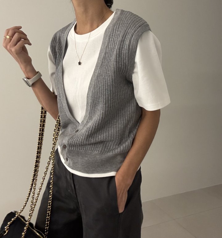 Ripple - Korean Women Fashion - #momslook - Two-In-One Knit Vest - 4
