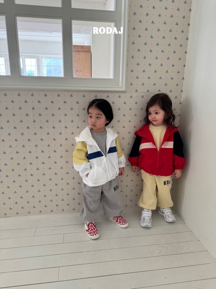 Roda J - Korean Children Fashion - #stylishchildhood - Block Windbreaker - 7