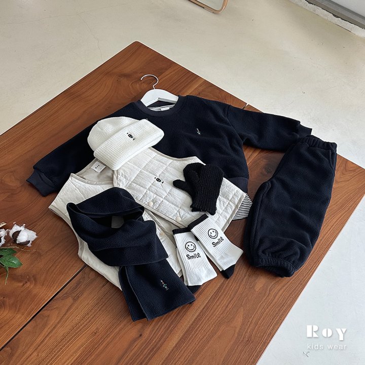 Roy - Korean Children Fashion - #kidsshorts - Black & White Socks - 11