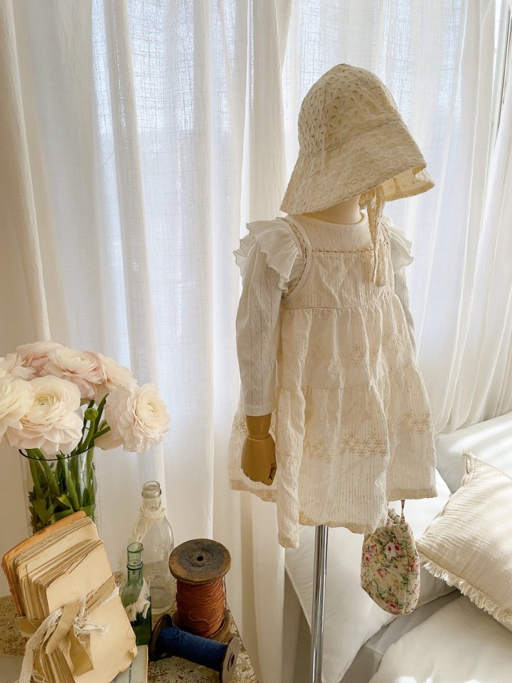 Studio M - Korean Children Fashion - #childrensboutique - Lily Jacquard Frill Tee - 3