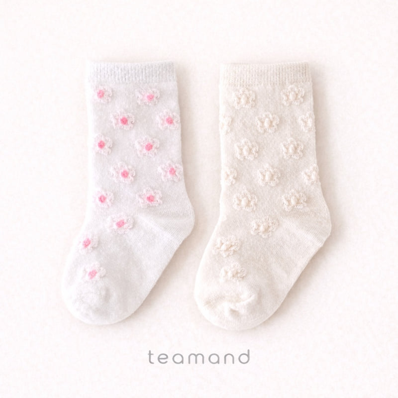 Teamand - Korean Women Fashion - #womensfashion - Eyelet Daisy Set (with Mom) - 5