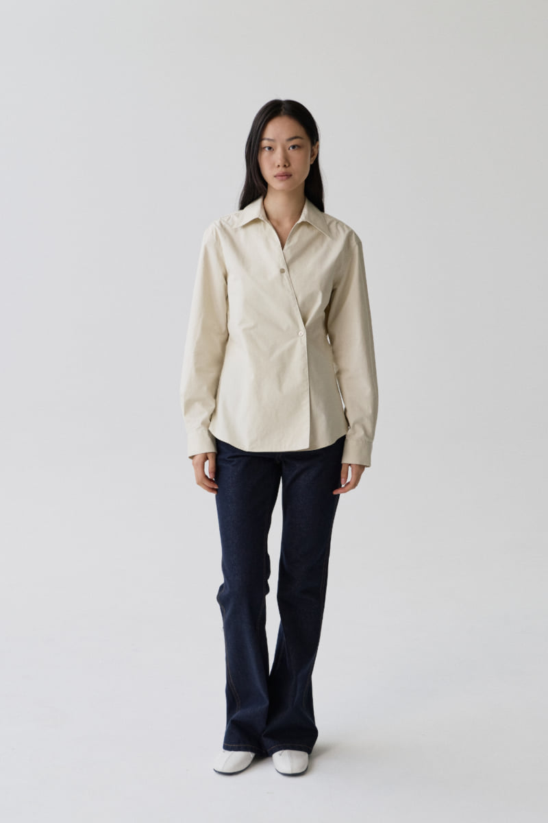Understanding - Korean Women Fashion - #thelittlethings - Open Collar Shirt