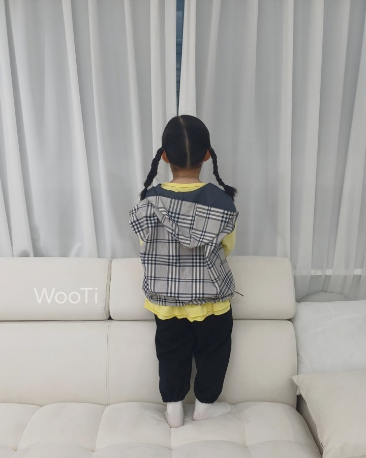 Wooti - Korean Children Fashion - #prettylittlegirls - Reversible Hooded Vest - 9