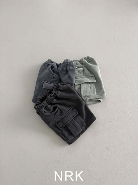 Pigment Cargo Shorts Pigment Cargo Shorts
