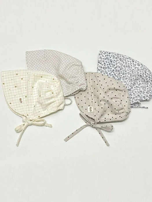 Dot Flower Bonnet