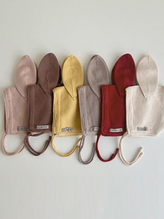 Long Ear Bonnet