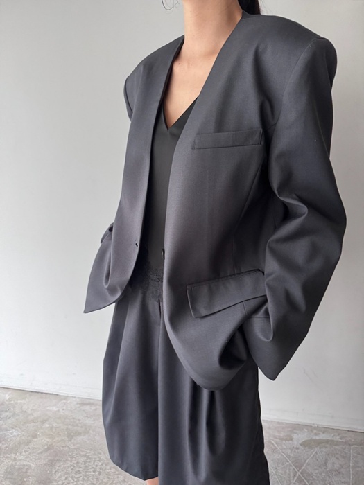 H No-Collar Single Jacket H No-Collar Single Jacket