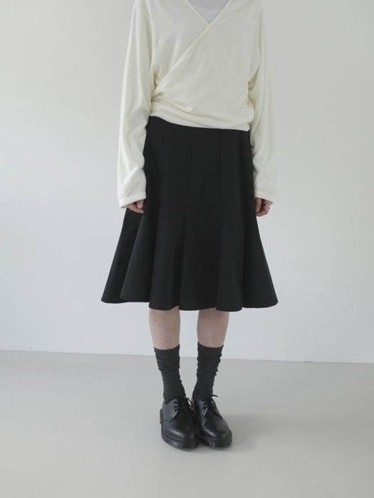 Flan Pleated Skirt