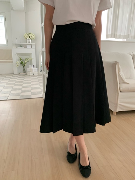 Claire Pleated Skirt Claire Pleated Skirt