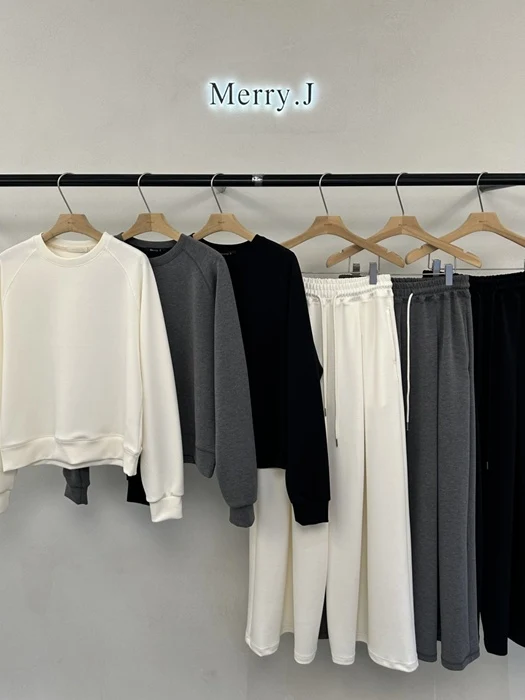 Milk Sweatshirt Set Milk Sweatshirt Set