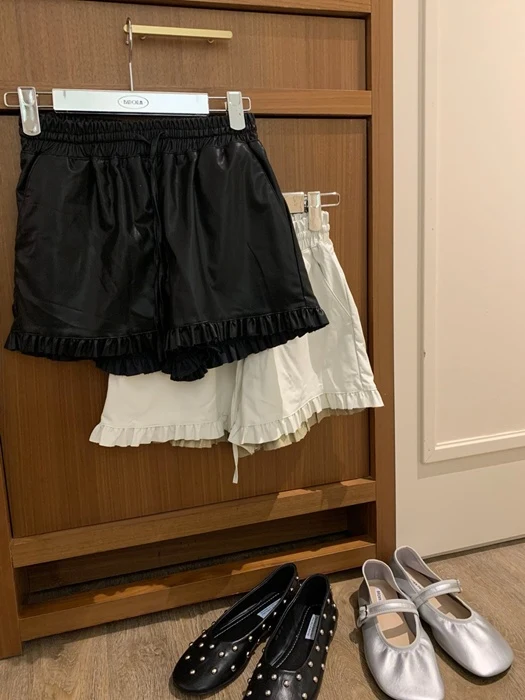Frill Shorts Frill Shorts