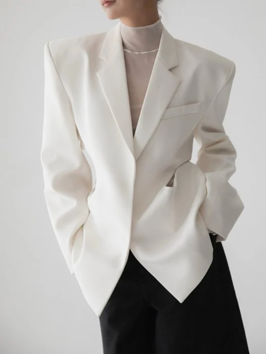 Squared Shoulder Cut Out Waist Detail Minimal Blazer Squared Shoulder Cut Out Waist Detail Minimal Blazer