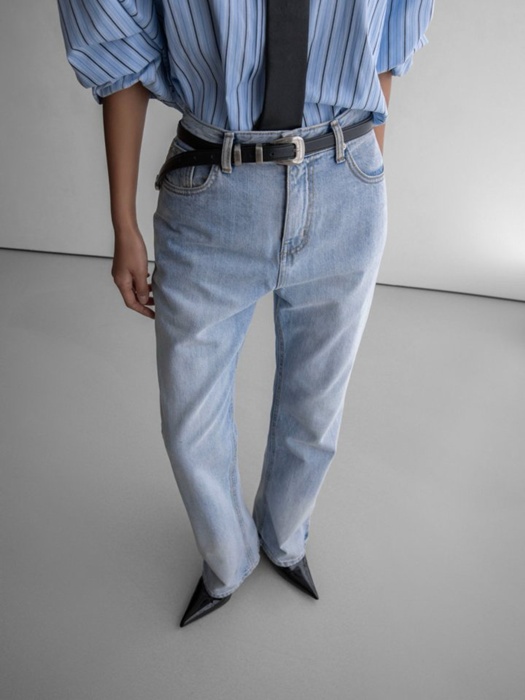 Classic Slim Fit Straight Blue Jeans Classic Slim Fit Straight Blue Jeans