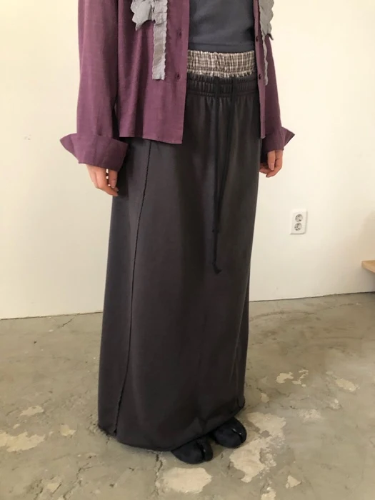 Sagging Skirt