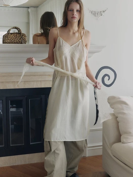 Slow Slip One-piece Slow Slip One-piece