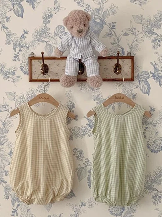 Bebe Sprout Suit