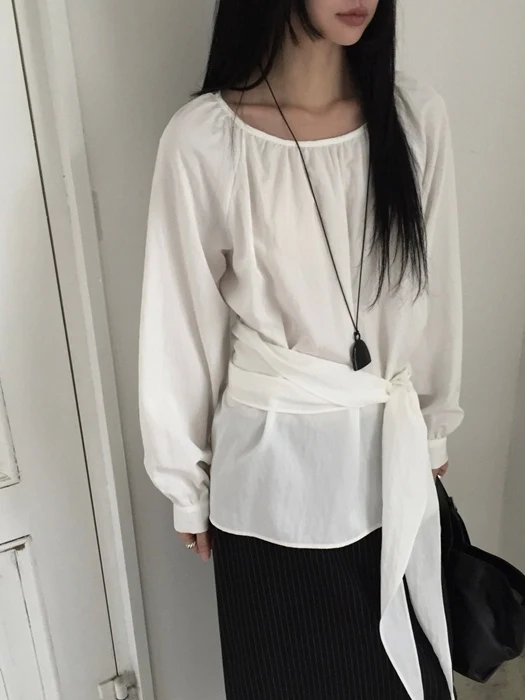 Little Blouse