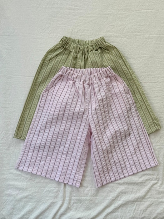 Wide Crinkle Pants
