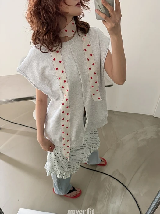 Middle Open Sleeveless
