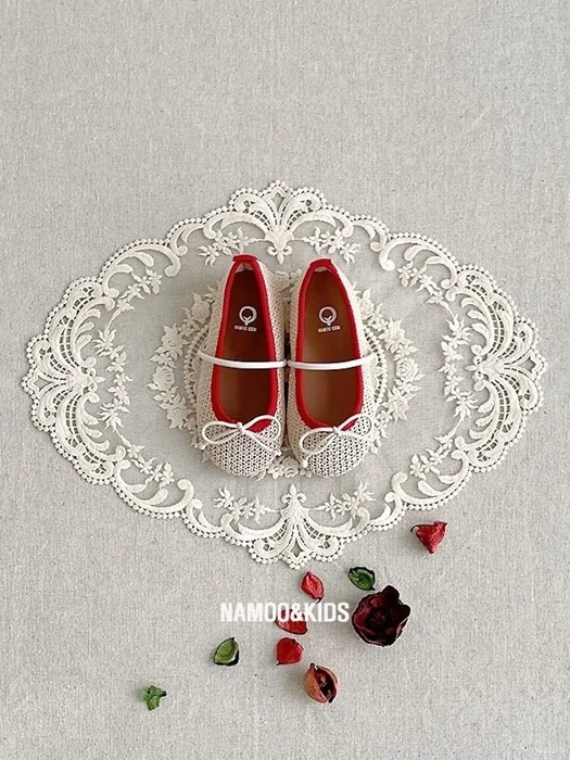 Yanggaeng Rattan Mary Janes