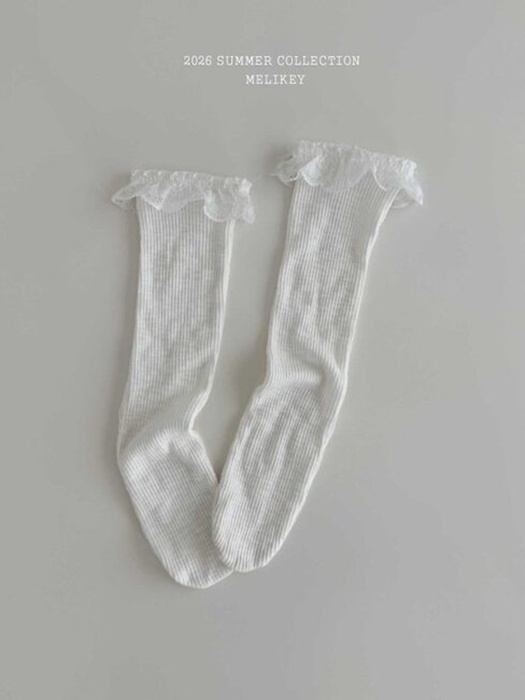Alley Frill Socks