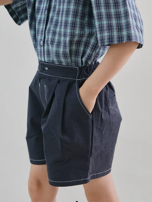 Two Tuck Stitch Pants Two Tuck Stitch Pants