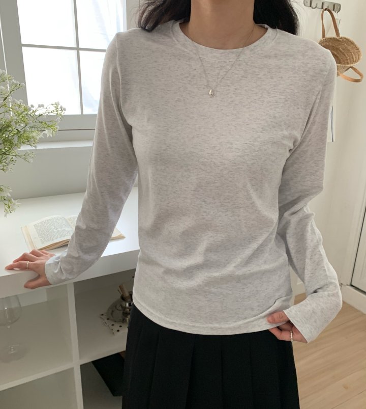 Allu - Korean Women Fashion - #momslook - Mochi Long Sleeve Tee - 10