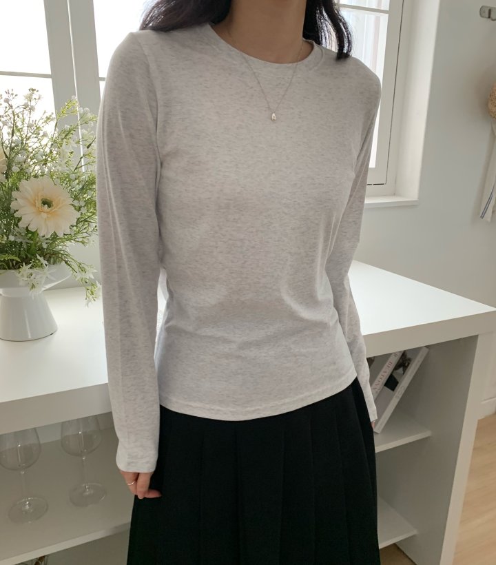 Allu - Korean Women Fashion - #momslook - Mochi Long Sleeve Tee - 6