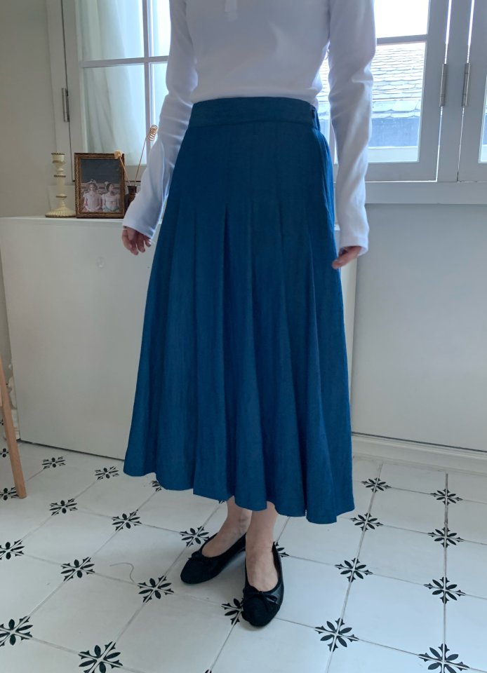 Allu - Korean Women Fashion - #momslook - Denim Pleated Skirt